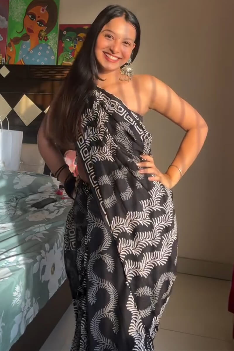 Excellent 1 Minute Ready To Wear Black Mul Cotton Digital Printed Saree With Pocket