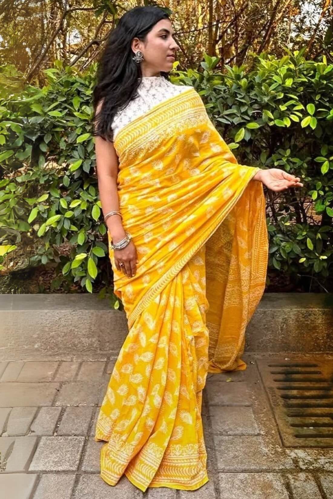 Magnetic 1 Minute Ready To Wear Yellow Mul Cotton Digital Printed Saree With Pocket
