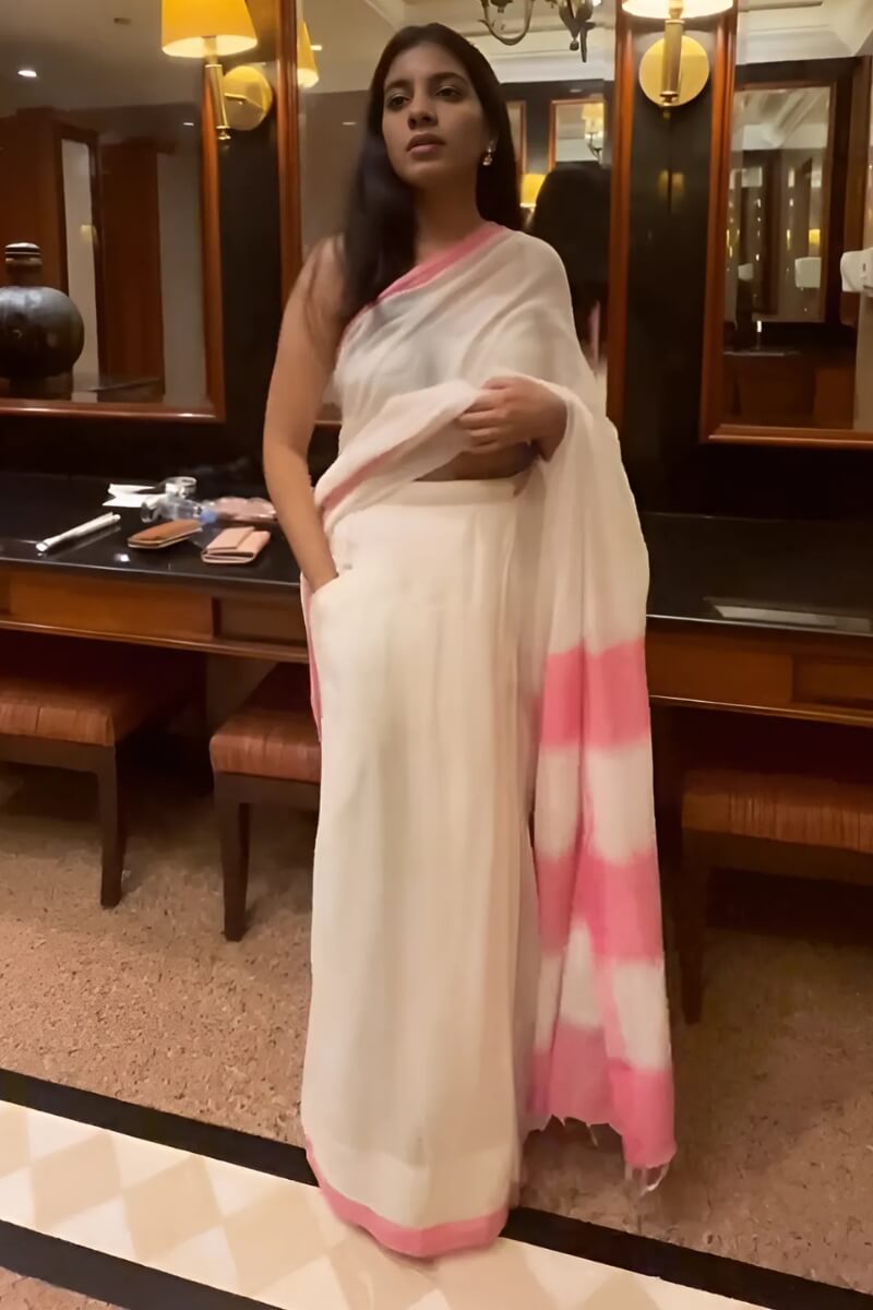 Woebegone 1 Minute Ready To Wear Off White Mul Cotton Digital Printed Saree With Pocket